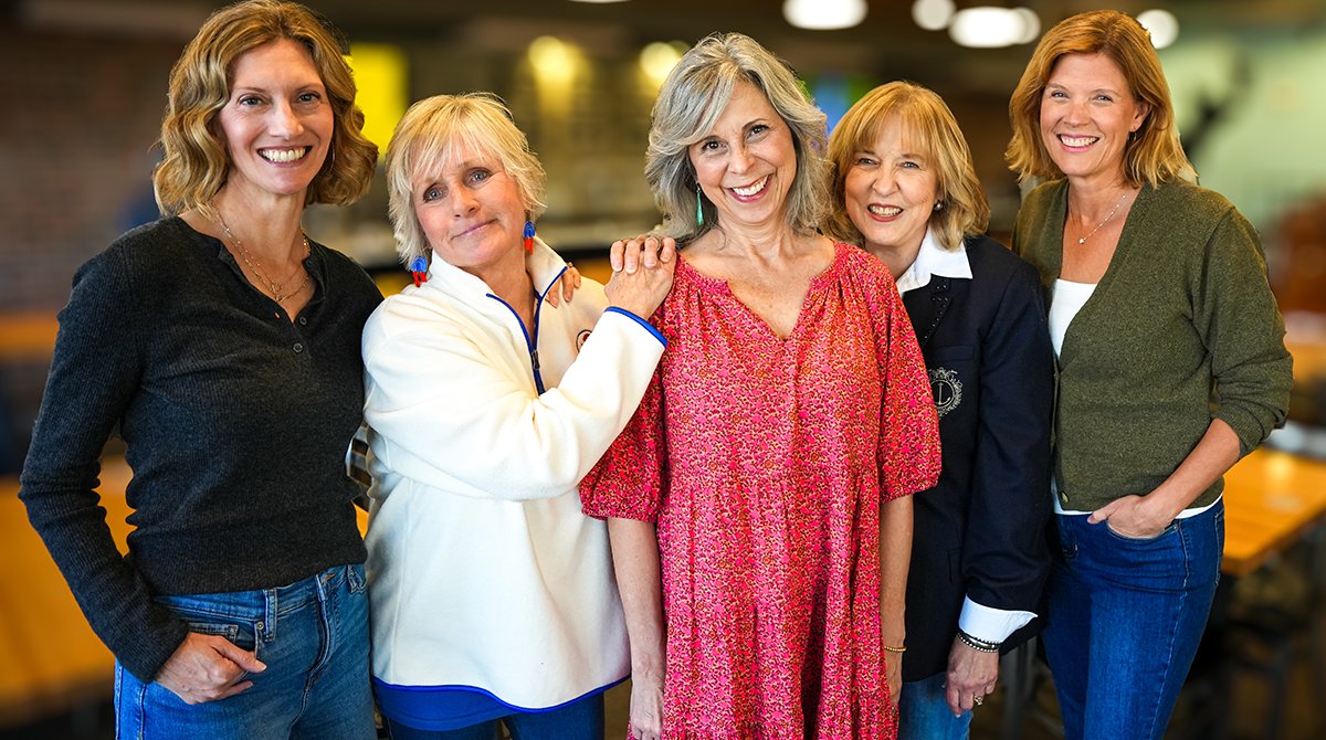 Photo of Susan Henderson, Linda Morningstar, Robin Ward, Gail Vick and Julie Dunlap